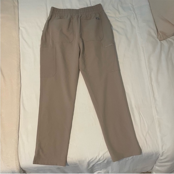 FIGS Limited Edition Boulder High Waisted Yola Scrub Pants - Picture 3 of 4